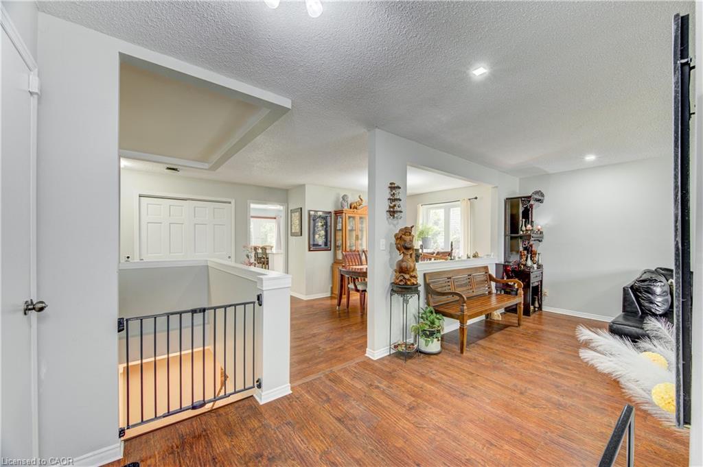 95 Allen Street Property Photo 6