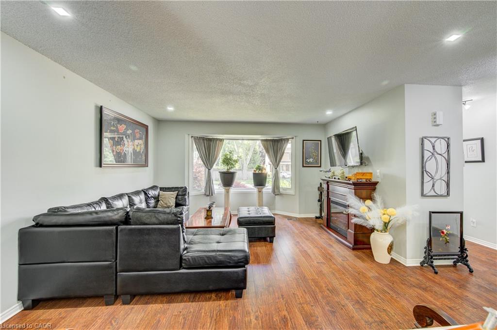 95 Allen Street Property Photo 8