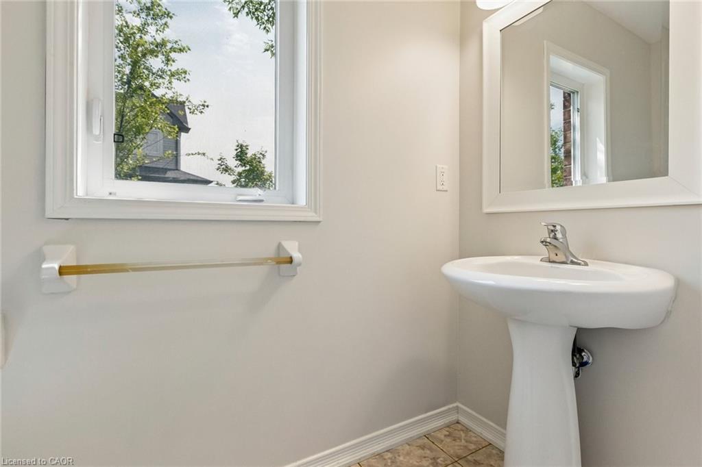 111 Bloomington Drive Property Photo 9