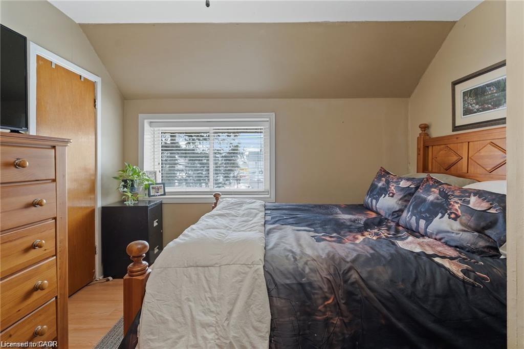 2 Mill Street E Property Photo 37