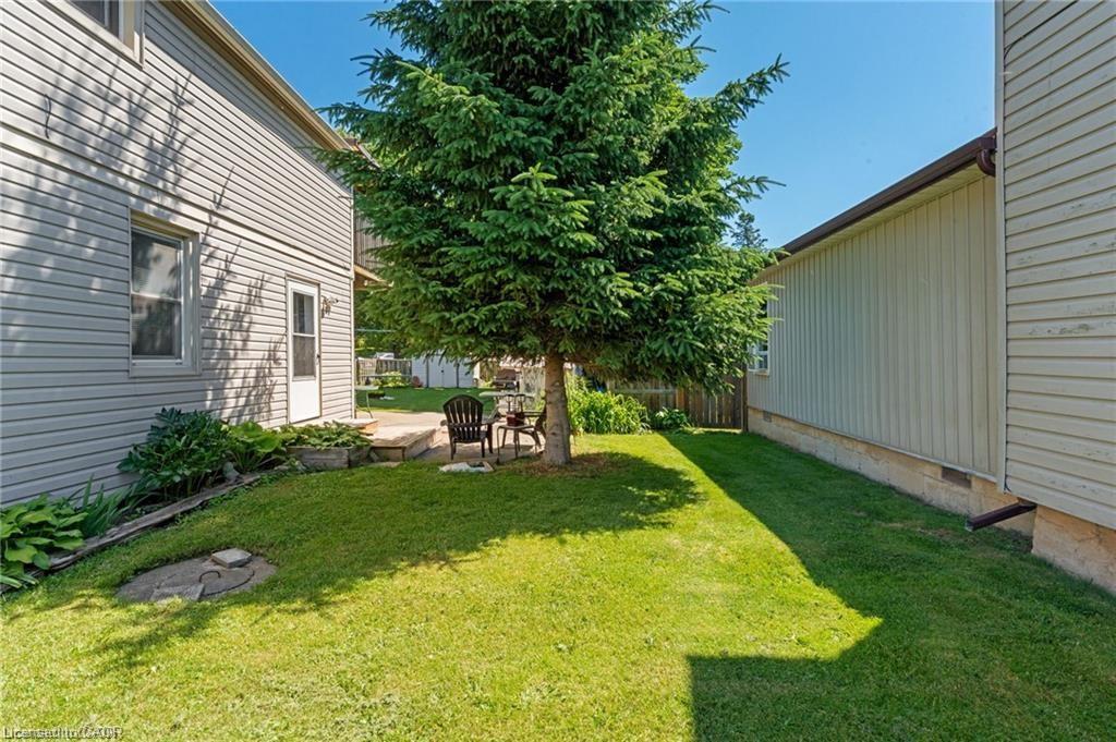 2 Mill Street E Property Photo 46