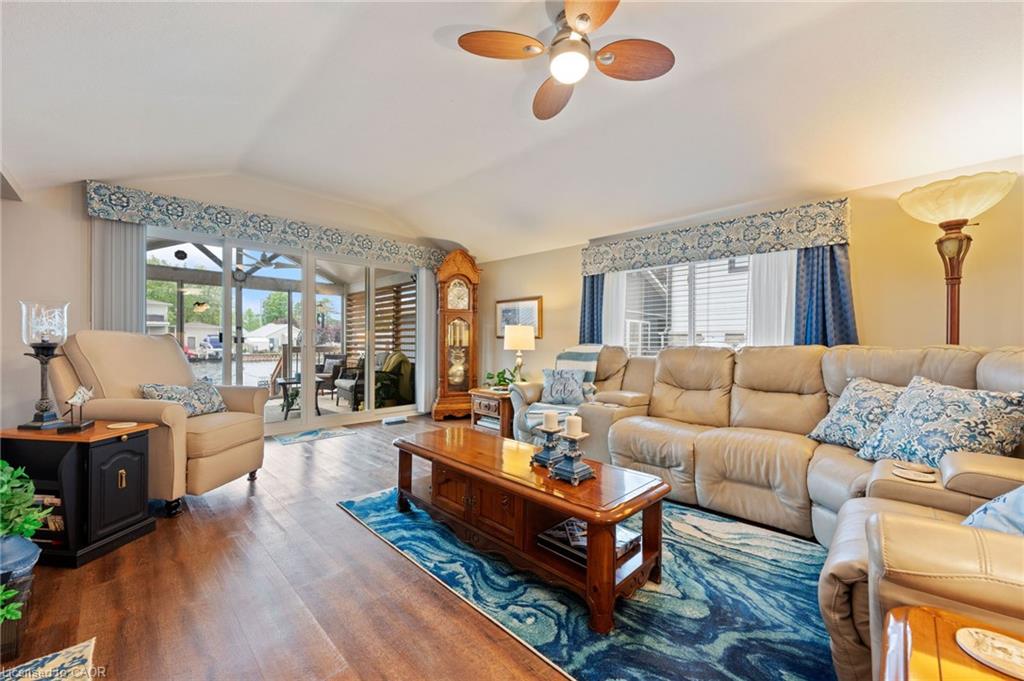 13 Rogers Avenue Property Photo 15