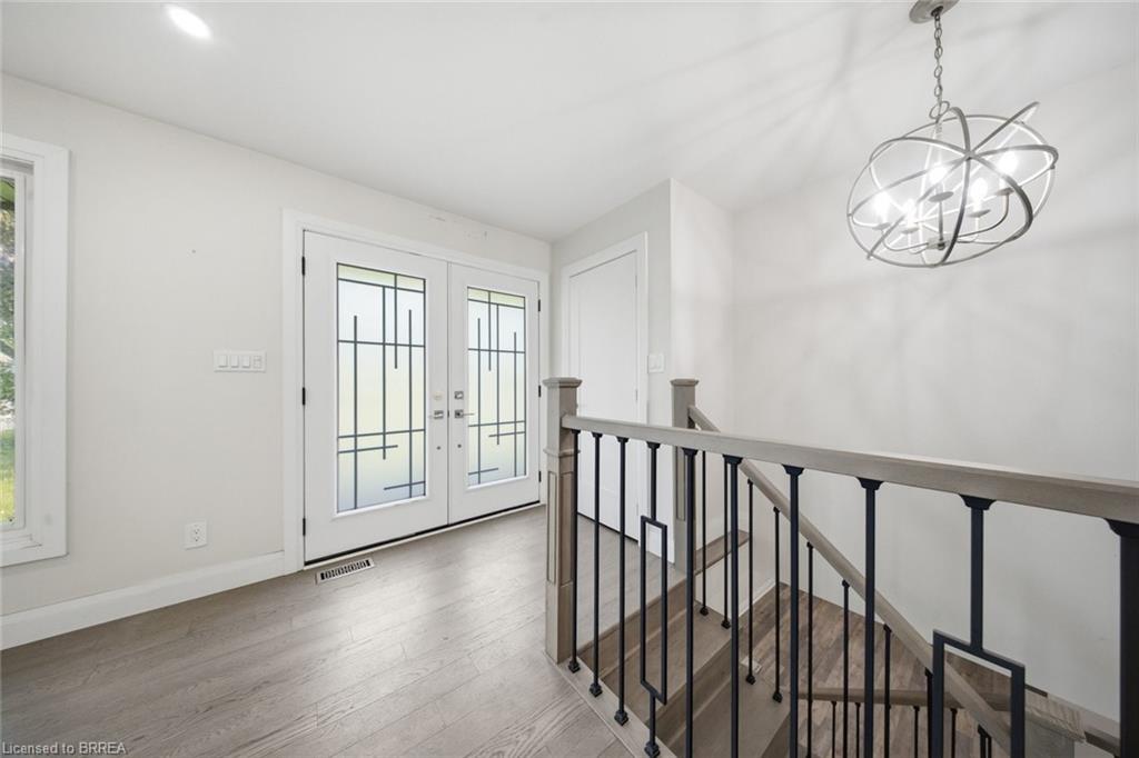 360 Bishopsgate Road Property Photo 4