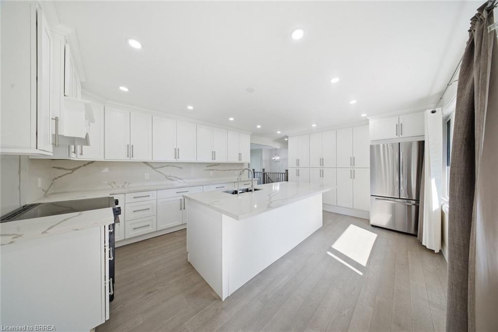 360 Bishopsgate Road Property Photo 13