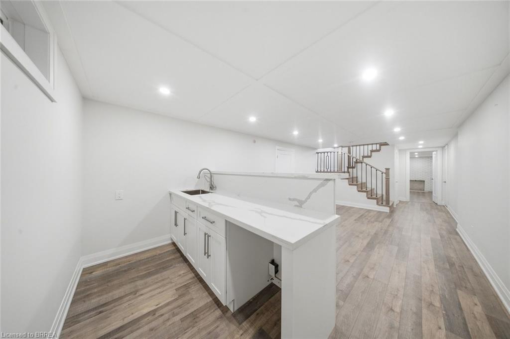 360 Bishopsgate Road Property Photo 24