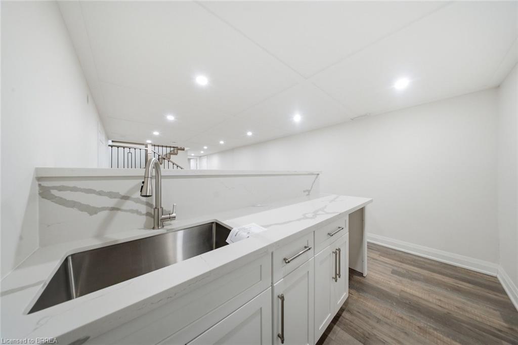 360 Bishopsgate Road Property Photo 25