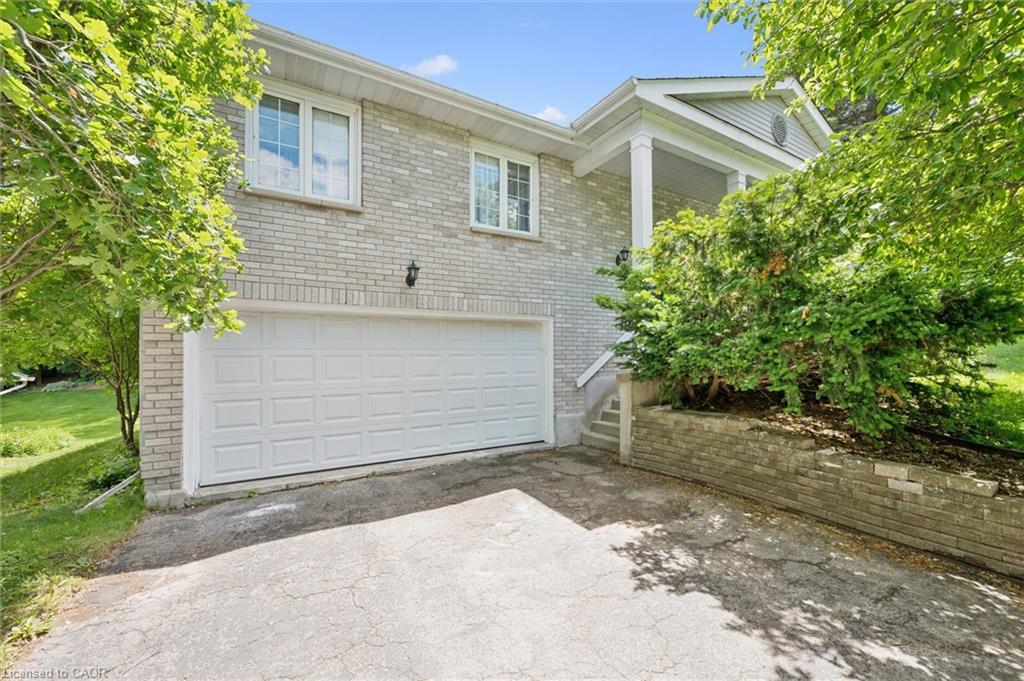 176 Sandford Fleming Drive Property Photo 2