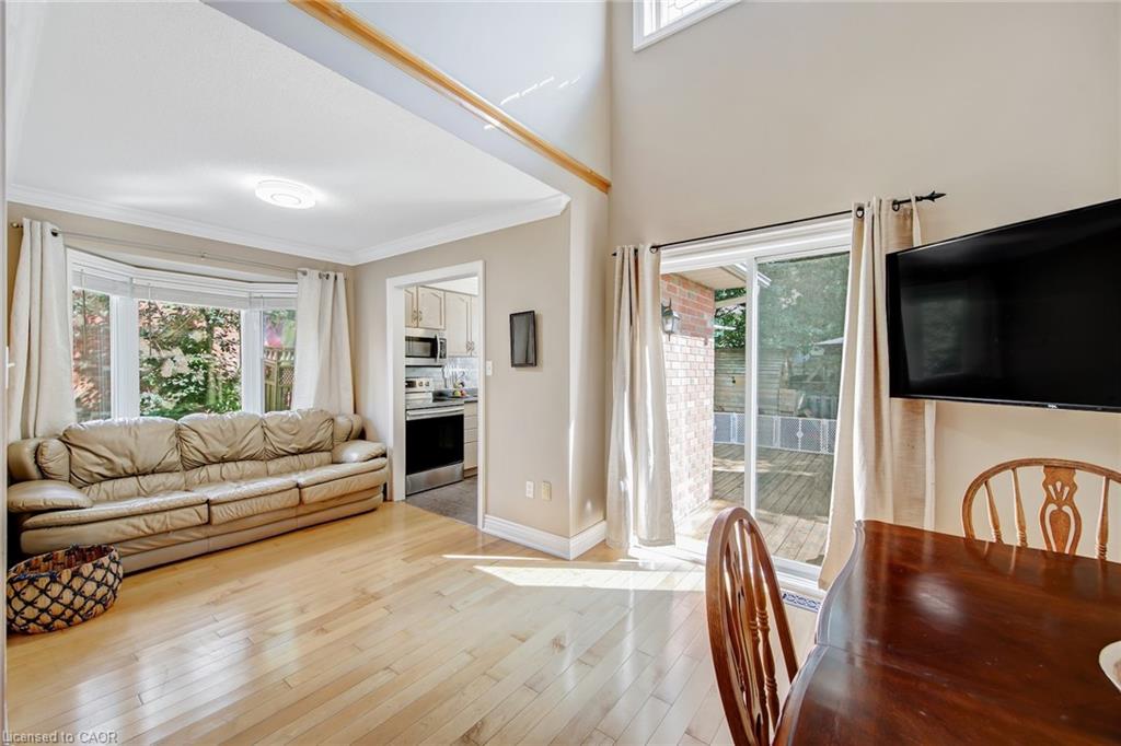 1305 Walker's Line Property Photo 10