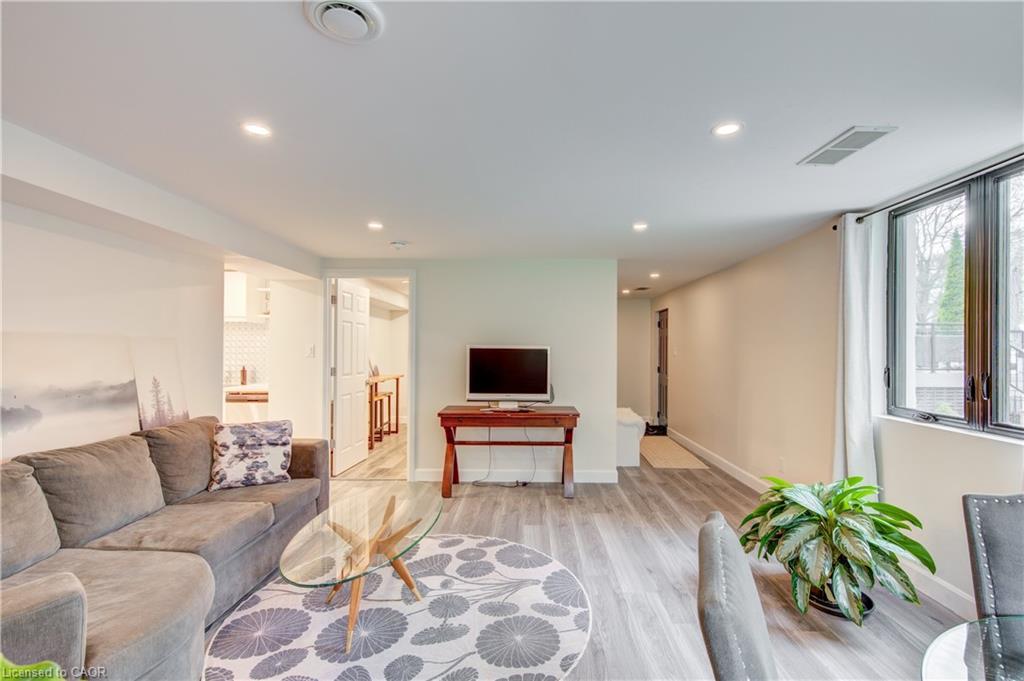 112 Mitchell Street Property Photo 28