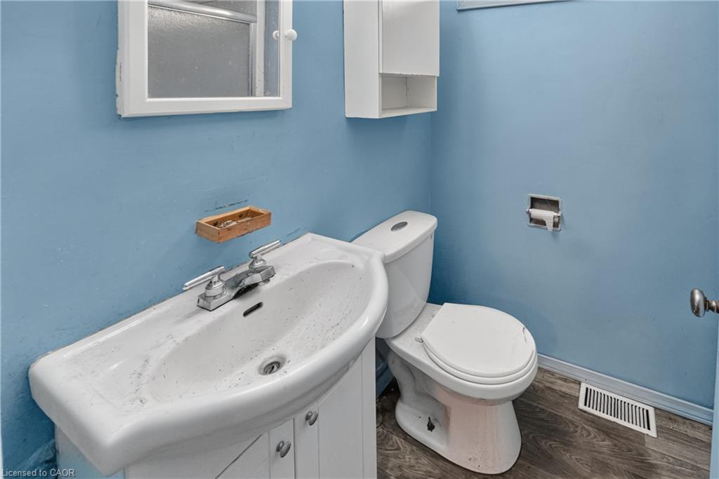 689 Burgess Avenue Property Photo 10