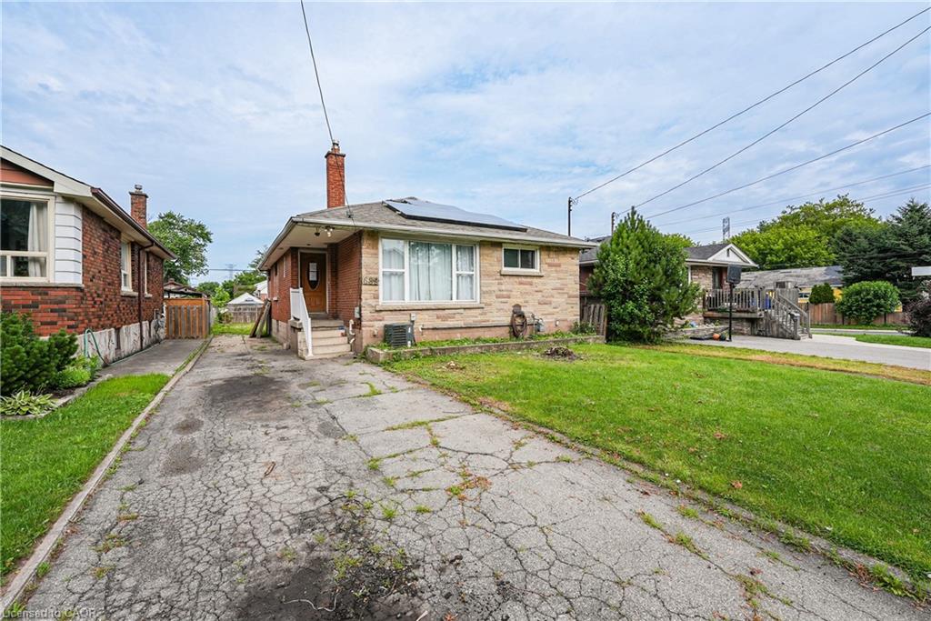 689 Burgess Avenue Property Photo 14
