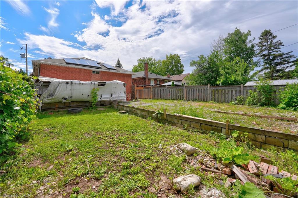 689 Burgess Avenue Property Photo 15