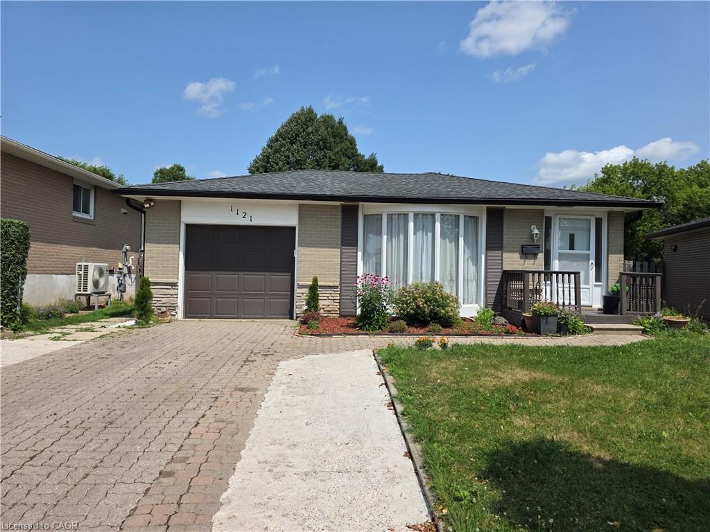 1121 Valentine Drive Property Photo 2