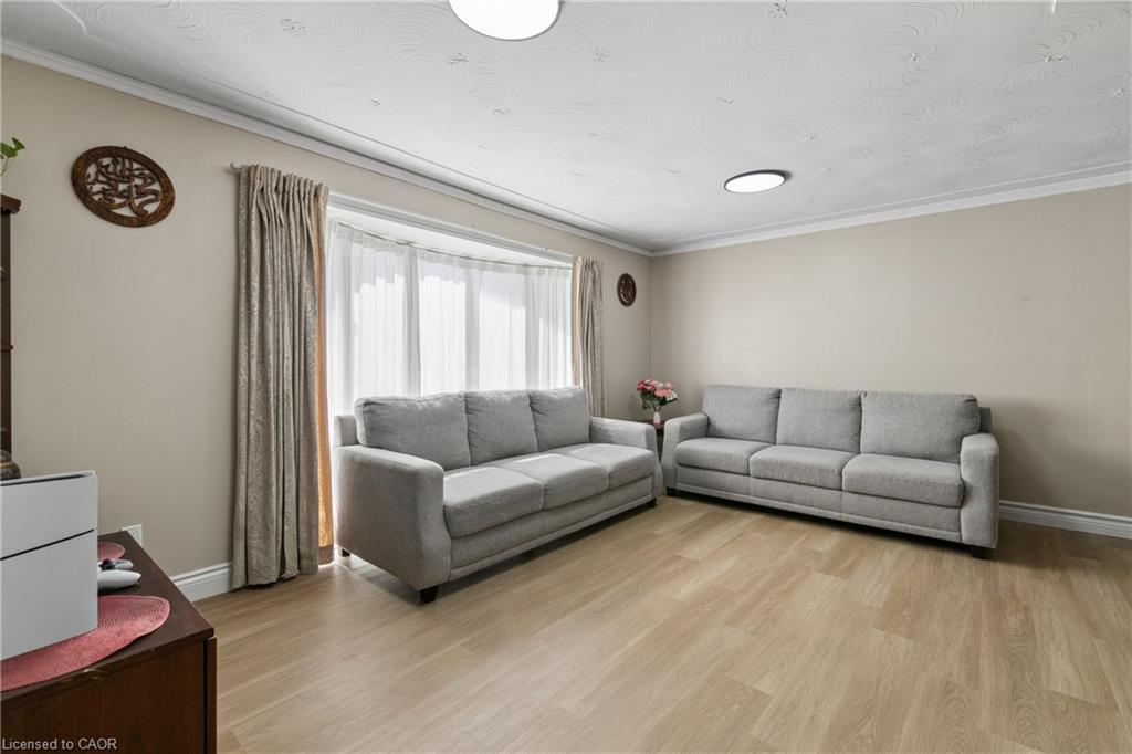 1121 Valentine Drive Property Photo 8