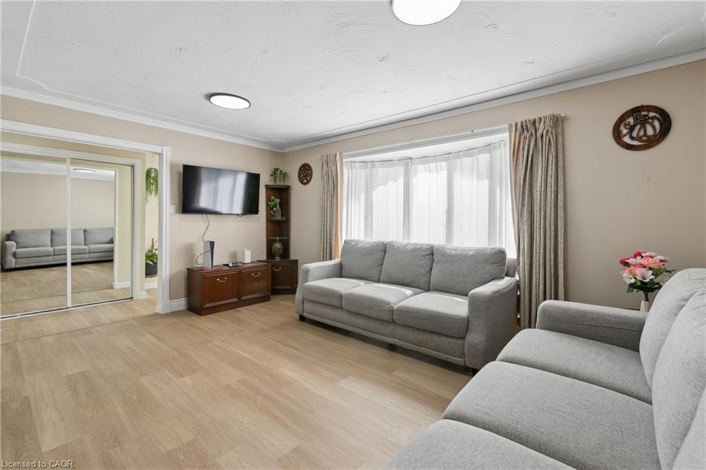 1121 Valentine Drive Property Photo 10