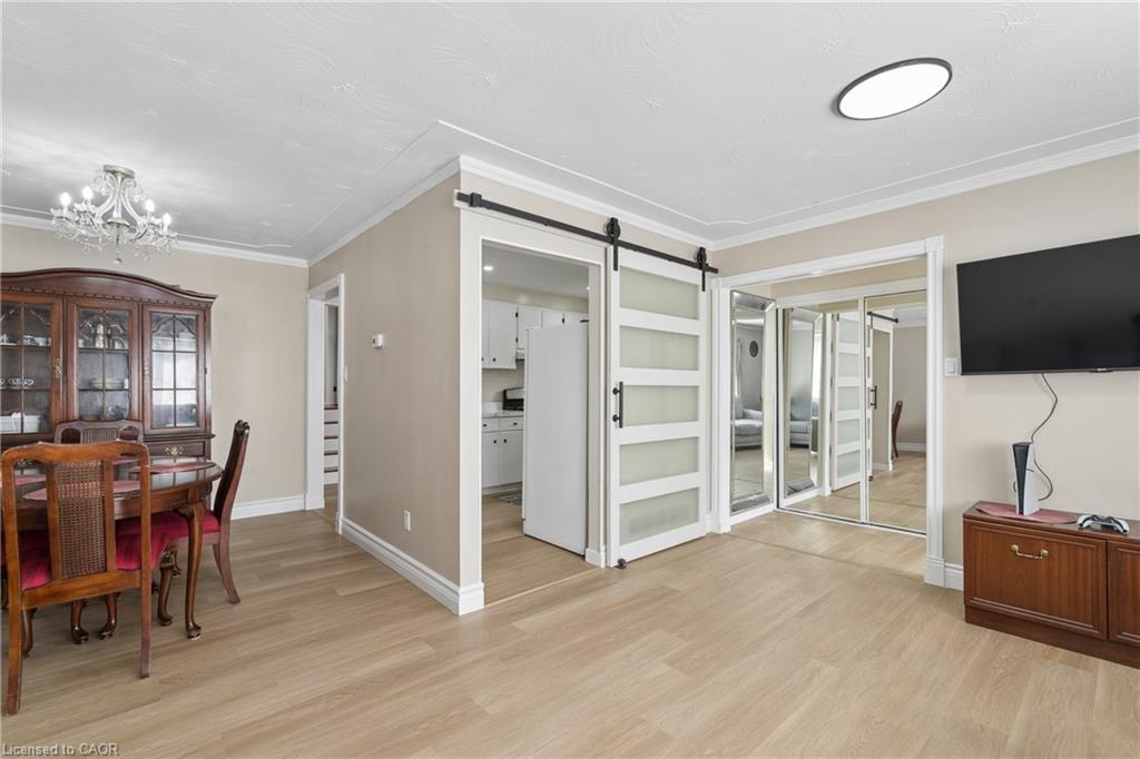1121 Valentine Drive Property Photo 11