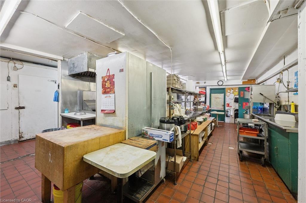 241 Edinburgh Road N Property Photo 14