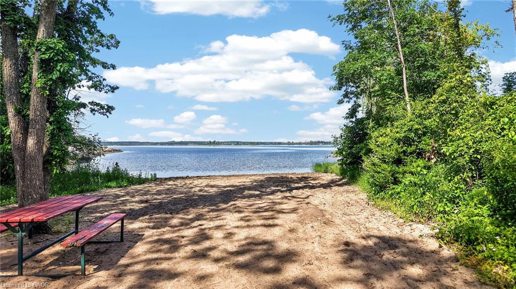 68 Forest Harbour Parkway Property Photo 37