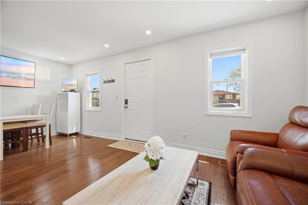 71 Beland Avenue N Property Photo 22