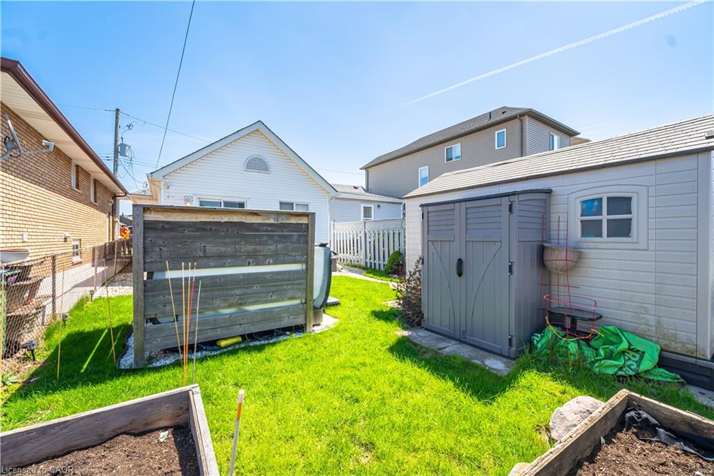 71 Beland Avenue N Property Photo 37