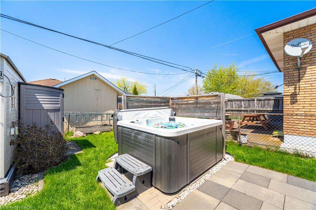 71 Beland Avenue N Property Photo 40