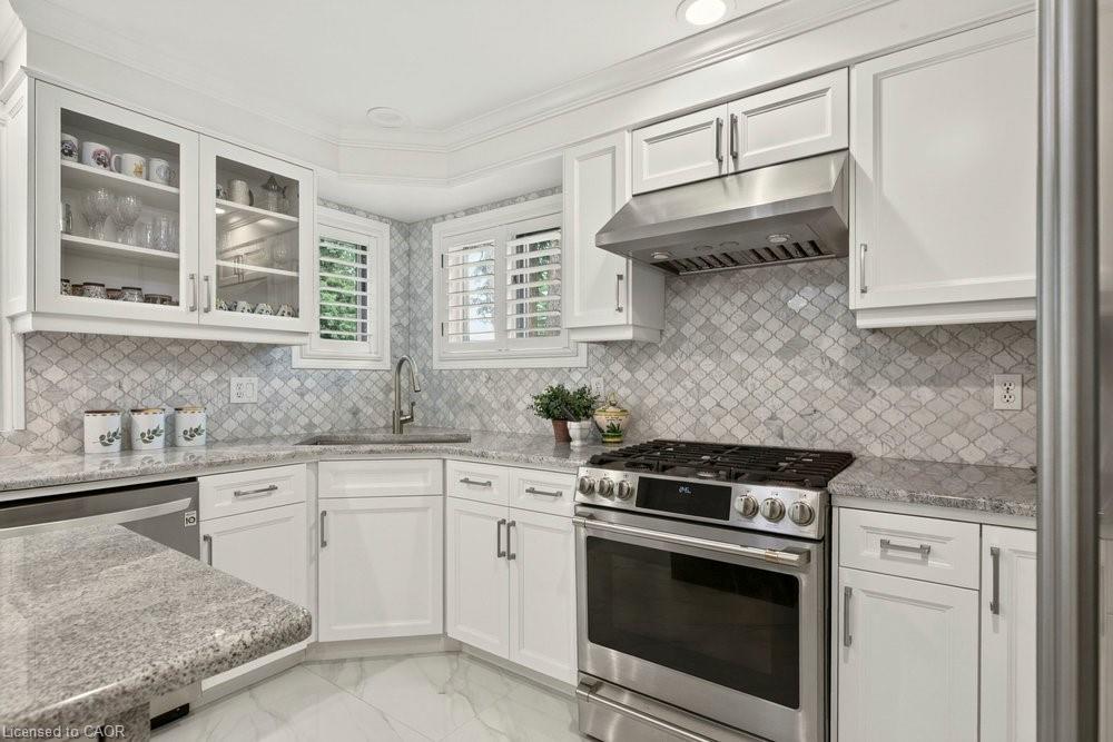 3 Lovers Lane Property Photo 10