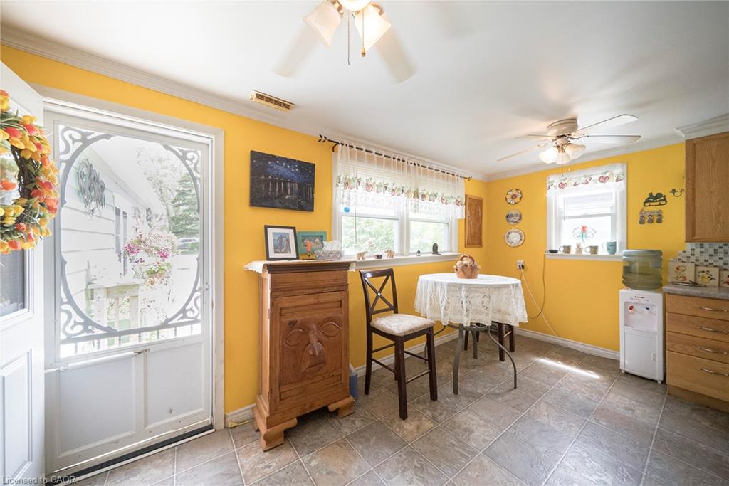1045 Bay Street Property Photo 9