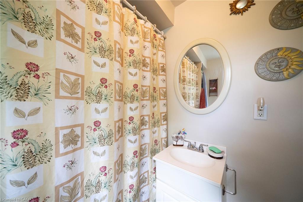 1045 Bay Street Property Photo 17