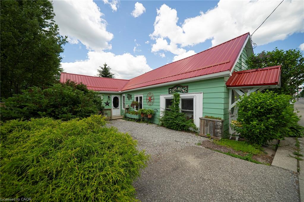 1045 Bay Street Property Photo 23