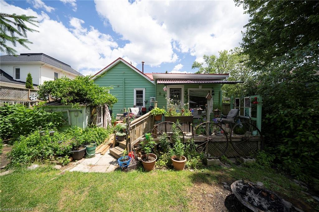 1045 Bay Street Property Photo 25
