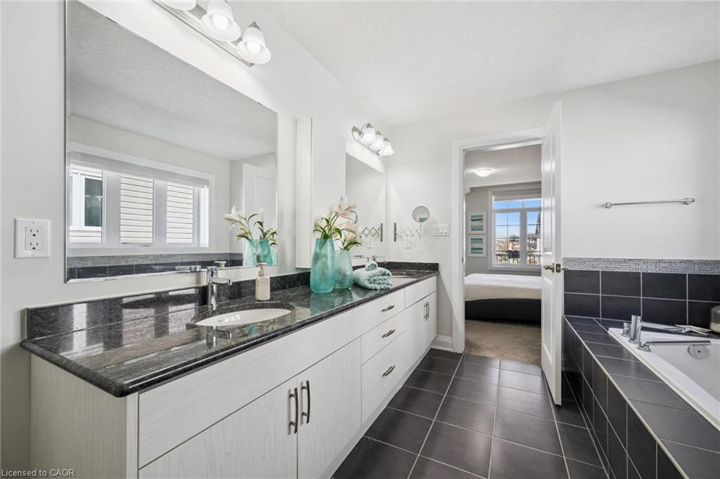 736 Wood Lily Street Property Photo 24