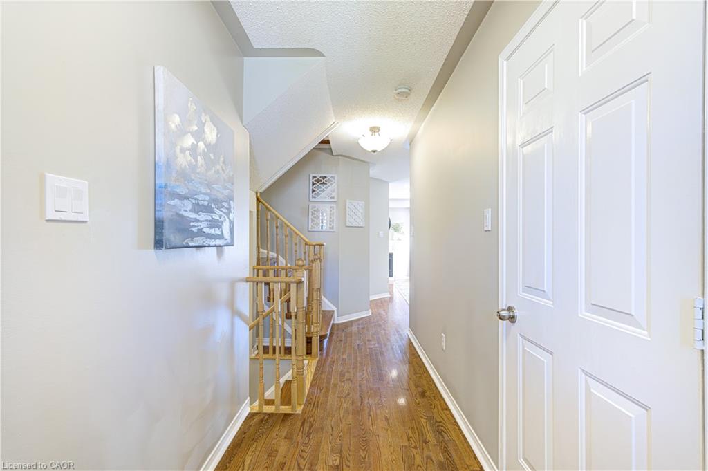 5548 Linwell Place Property Photo 5