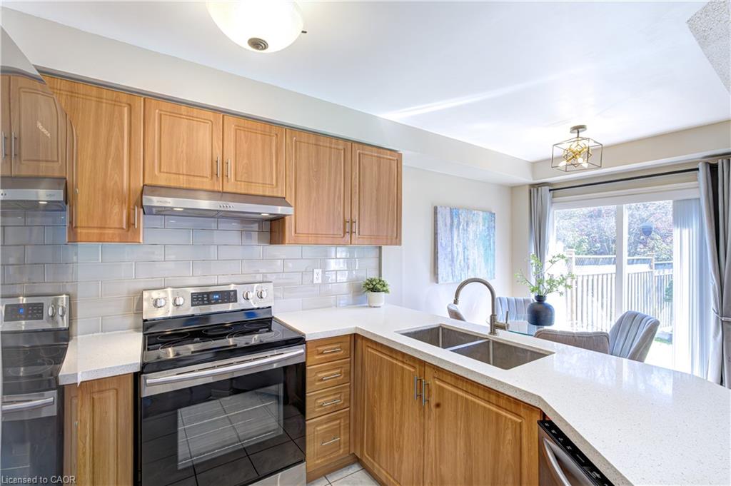 5548 Linwell Place Property Photo 17