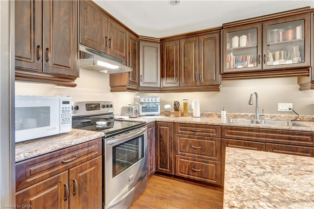 25 Clayton Street Property Photo 6