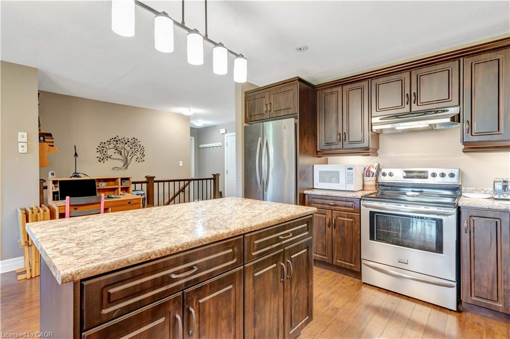 25 Clayton Street Property Photo 8
