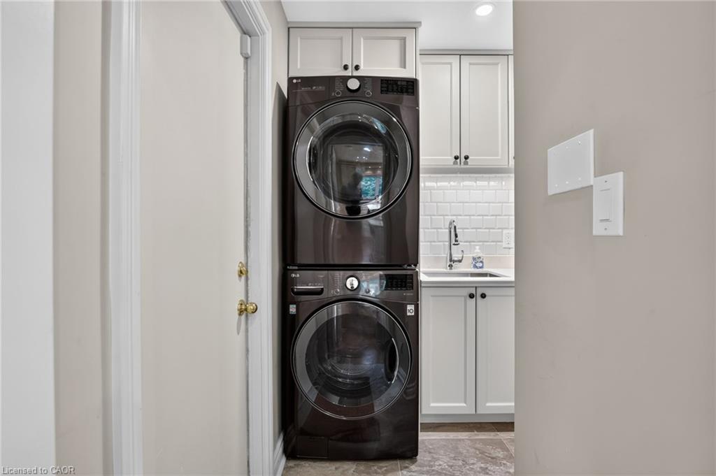 207 Longfield Crescent Property Photo 22