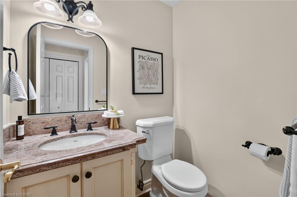 207 Longfield Crescent Property Photo 30