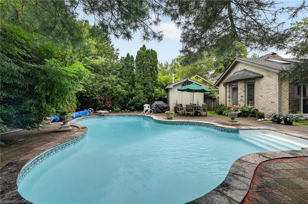 207 Longfield Crescent Property Photo 42