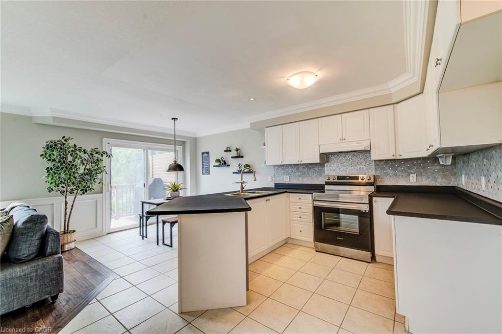 182 Kerwood Drive Property Photo 8