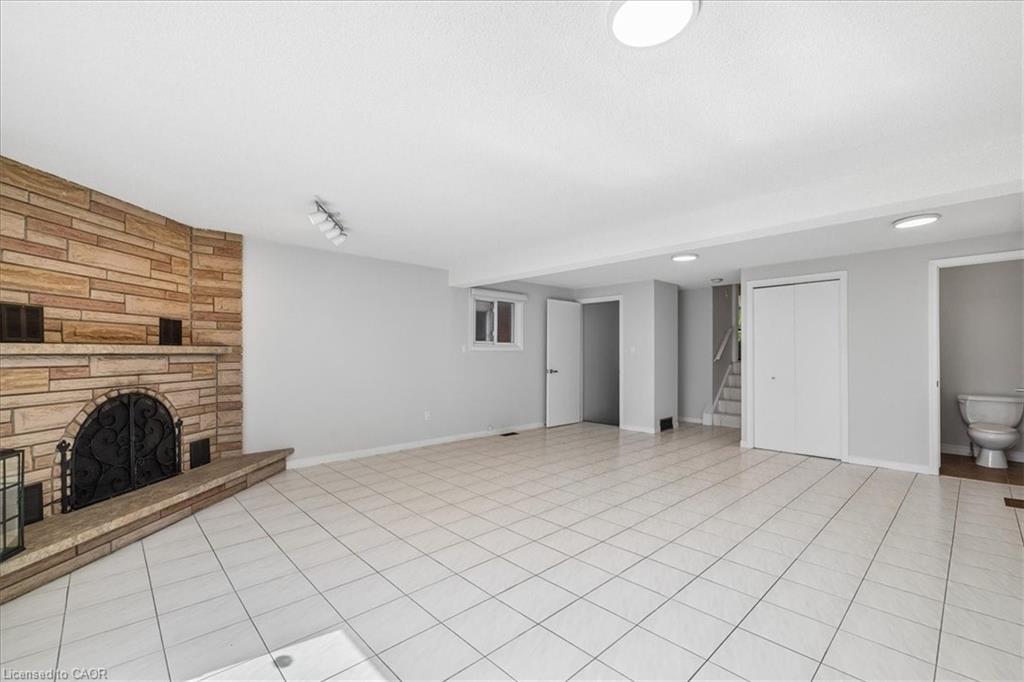 233 East 8th Street Property Photo 33