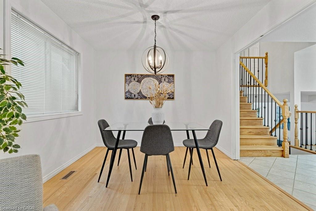 31 Pinewarbler Drive Property Photo 8