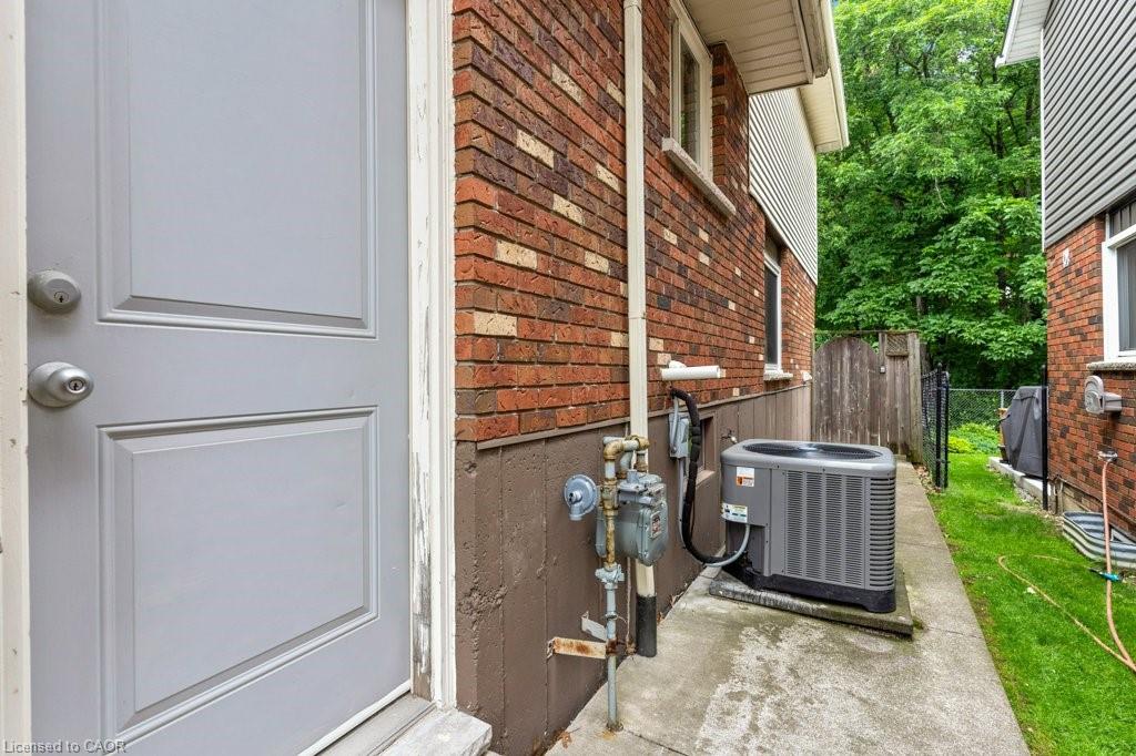 31 Pinewarbler Drive Property Photo 34