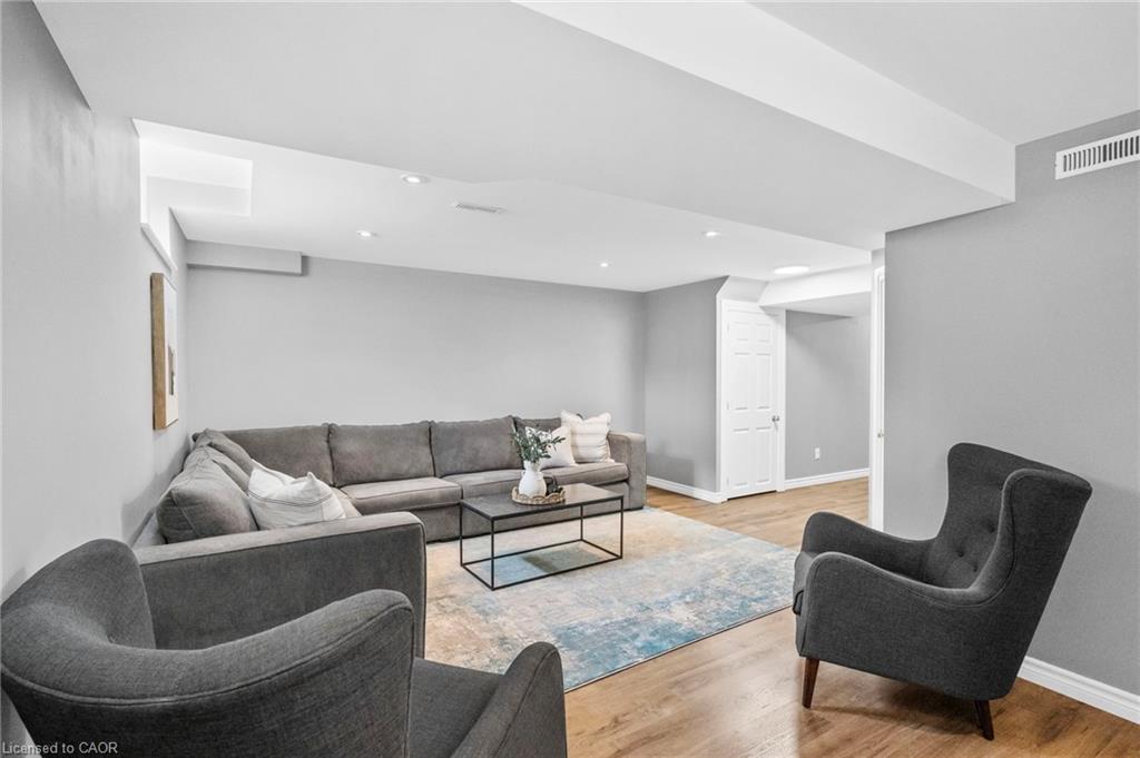 4 Beardmore Crescent Property Photo 32