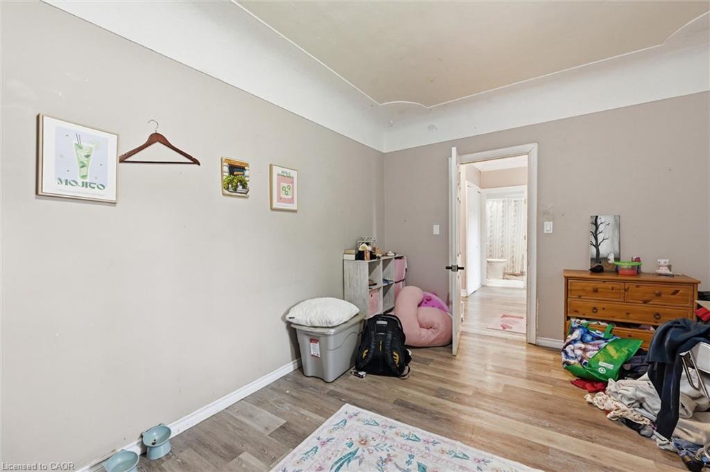275 West 2nd Street Property Photo 11
