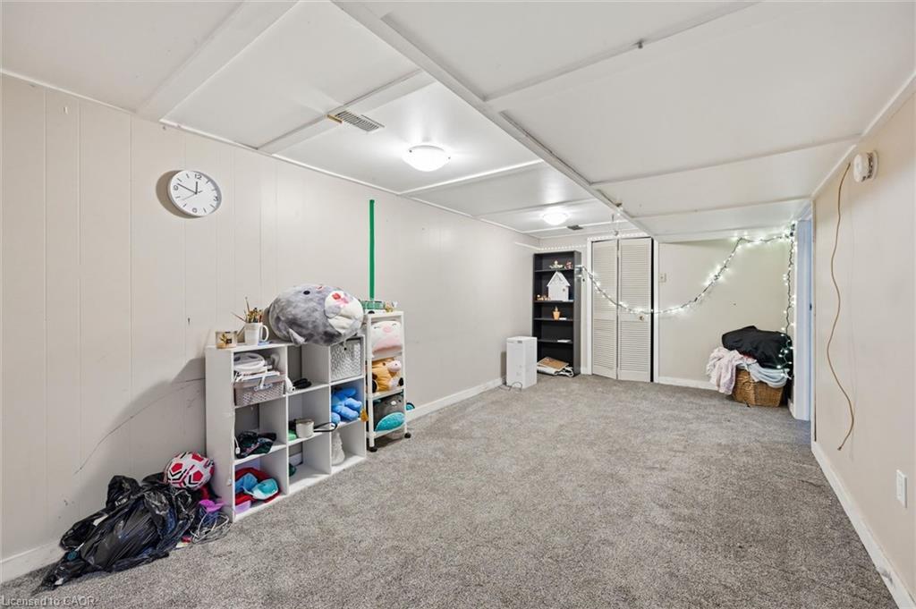 275 West 2nd Street Property Photo 18