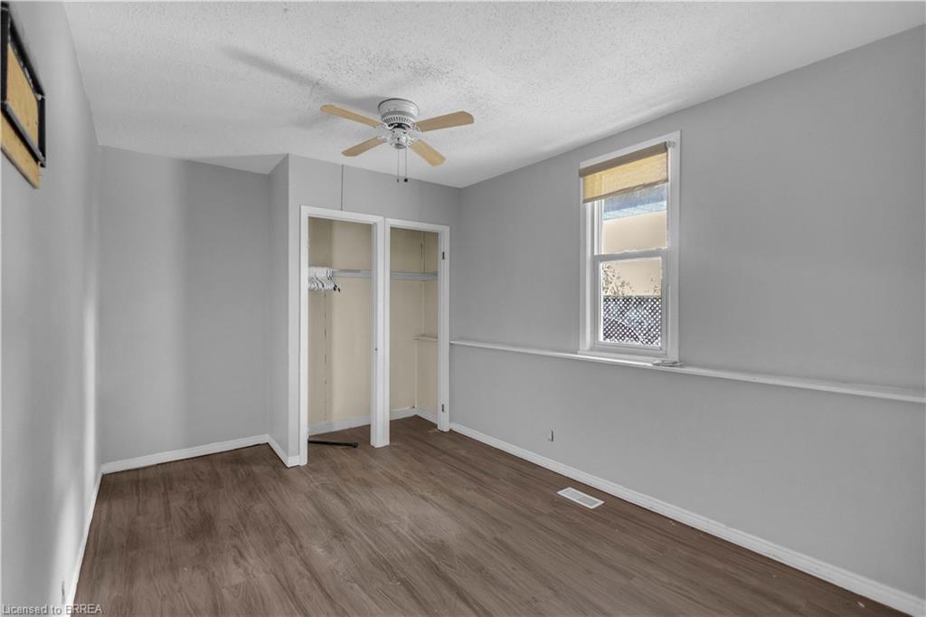 8 Victoria Street Property Photo 31