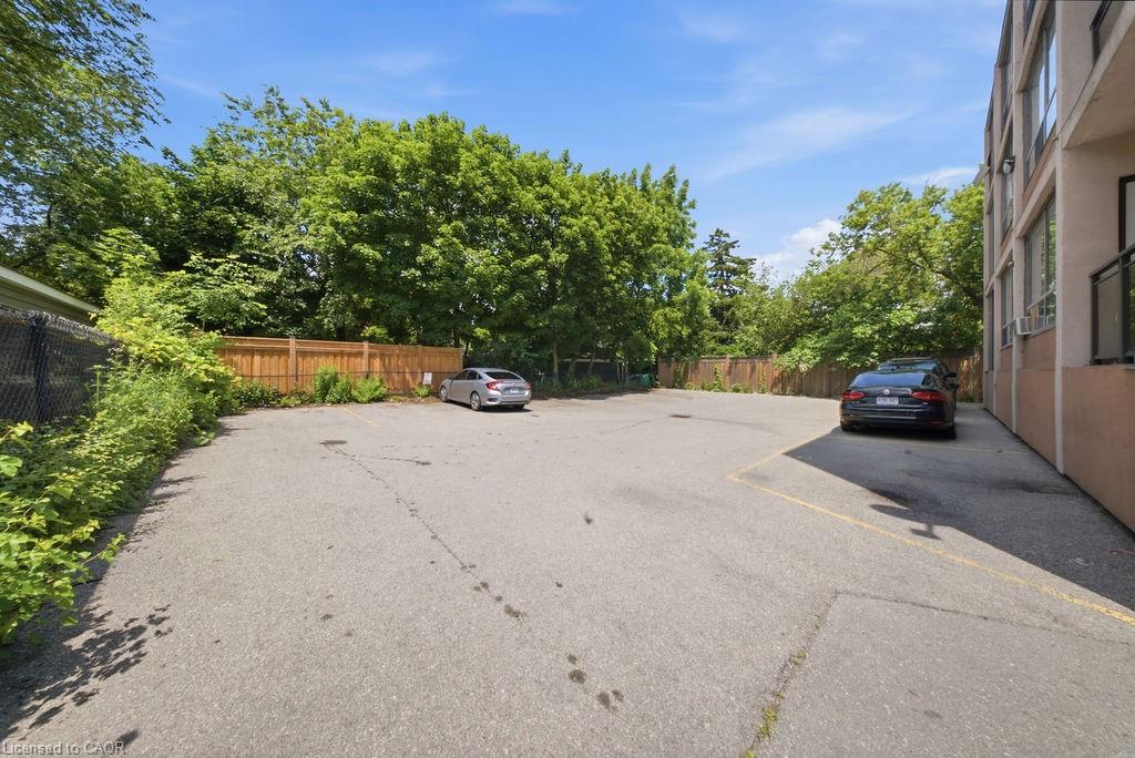 600 Upper Wellington Street Property Photo 10