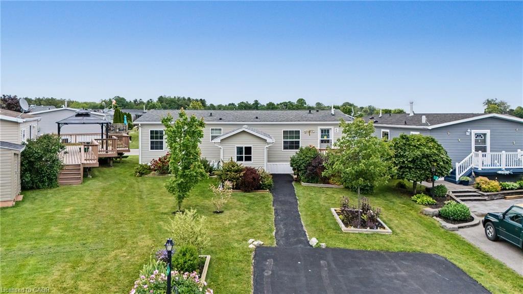 4 Hickory Hollow Property Photo 1