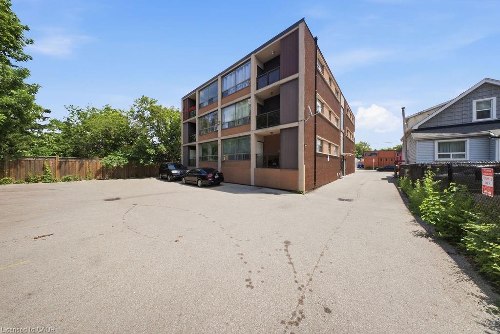 600 Upper Wellington Street Property Photo 11