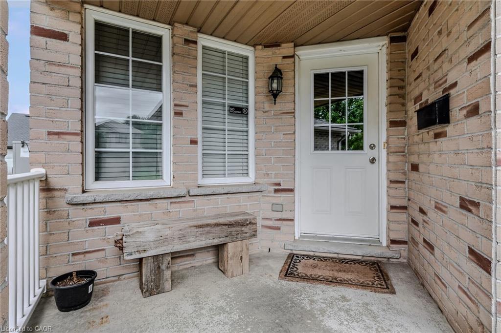 524 Ontario Street Property Photo 4